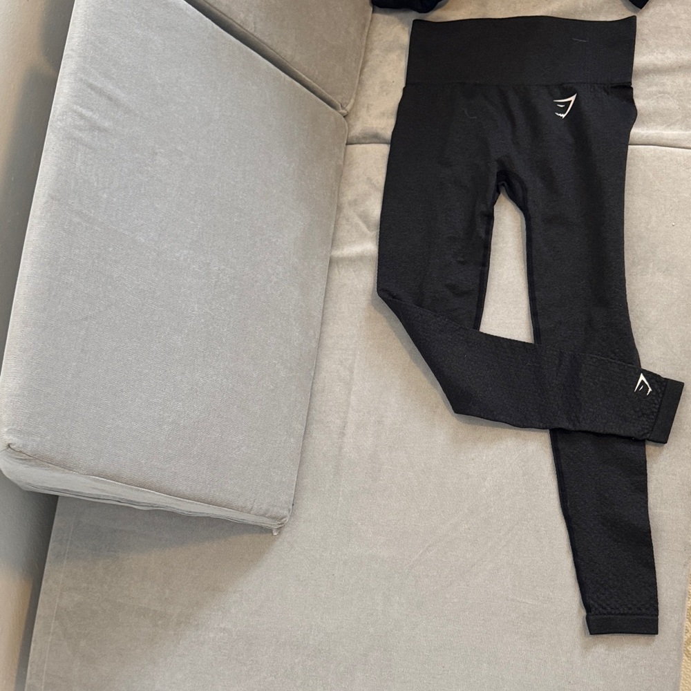 Black Leggings with Logo